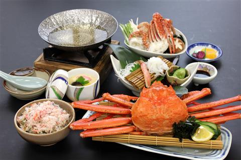 2日目昼食　カニ尽くし膳(一例)